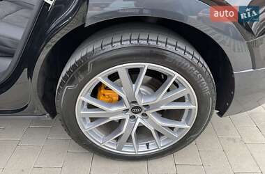 Позашляховик / Кросовер Audi e-tron 2022 в 