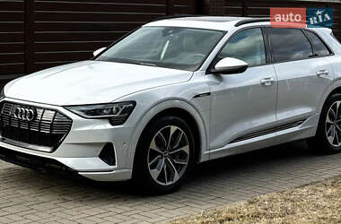 Позашляховик / Кросовер Audi e-tron 2021 в Кропивницькому