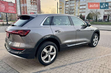 Внедорожник / Кроссовер Audi e-tron 2020 в 