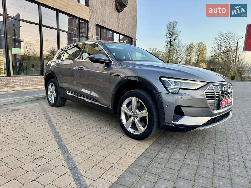 Внедорожник / Кроссовер Audi e-tron 2020 в Ивано-Франковске