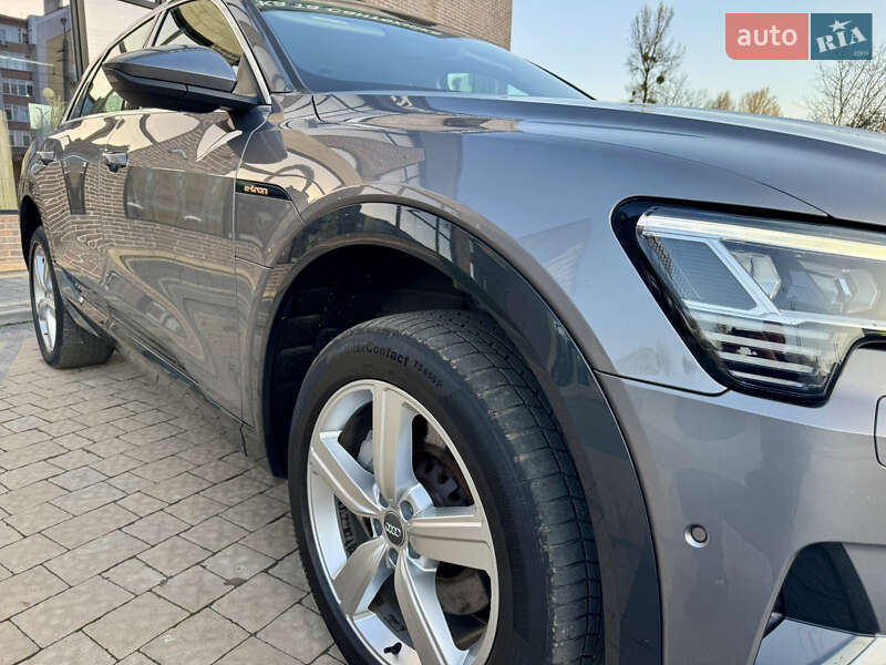 Внедорожник / Кроссовер Audi e-tron 2020 в Ивано-Франковске