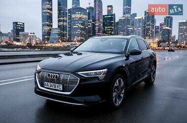 Audi e-tron 2021
