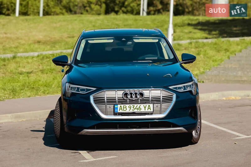 Позашляховик / Кросовер Audi e-tron 2019 в Вінниці