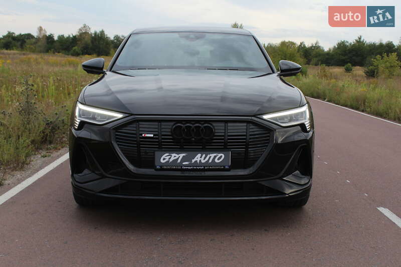 Позашляховик / Кросовер Audi e-tron 2023 в Києві