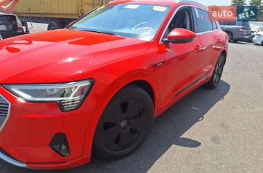 Внедорожник / Кроссовер Audi e-tron 2019 в Львове Внедорожник / Кроссовер Audi e-tron 2019 в Львове
