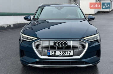 Внедорожник / Кроссовер Audi e-tron 2020 в 