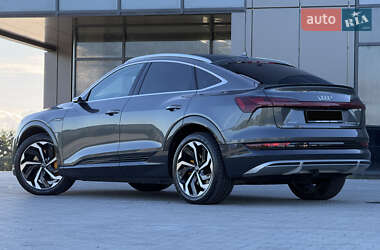 Внедорожник / Кроссовер Audi e-tron 2020 в 