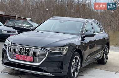 Внедорожник / Кроссовер Audi e-tron 2019 в Корце