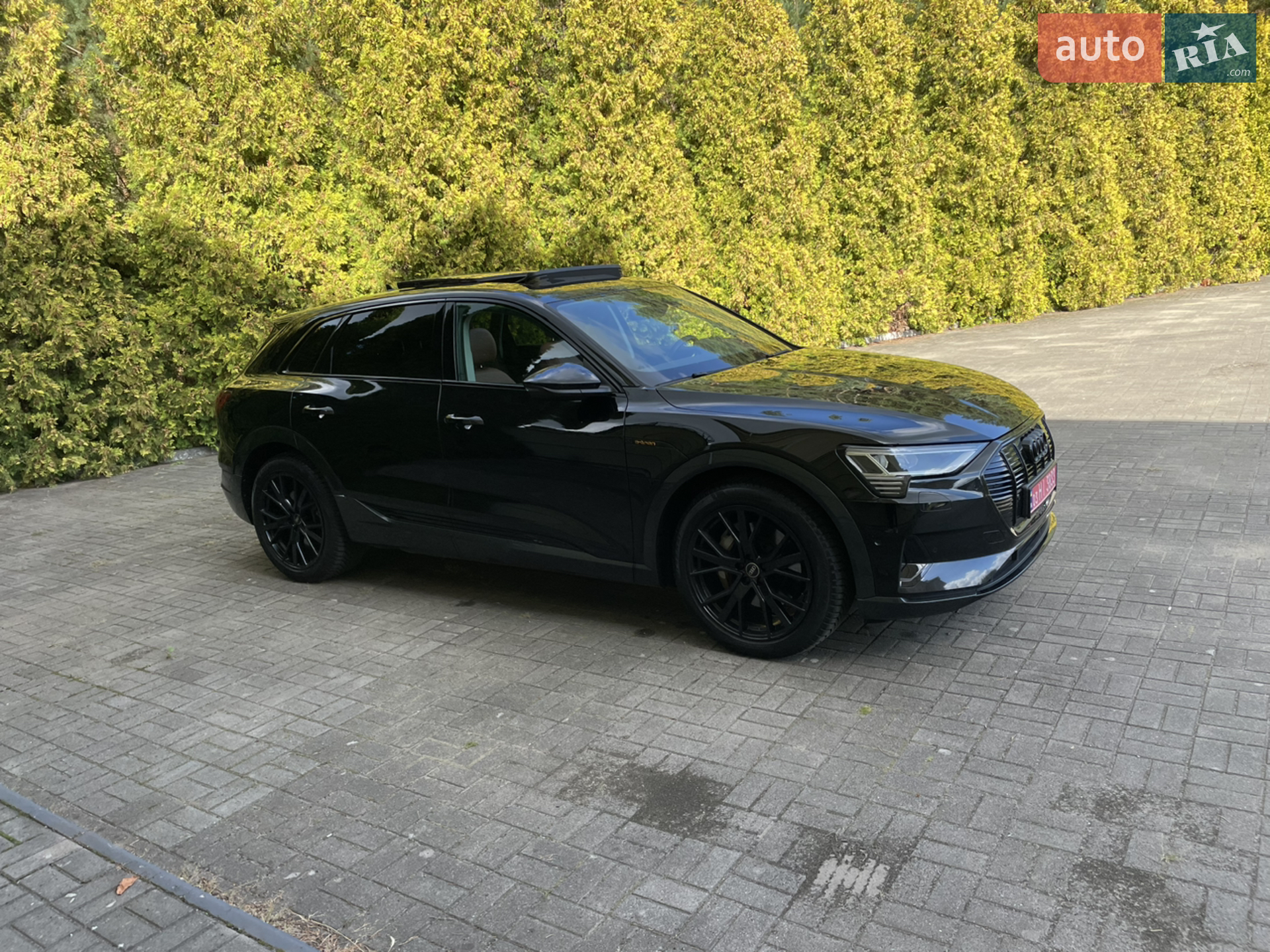 2022 Audi e-tron - мініатюра 5