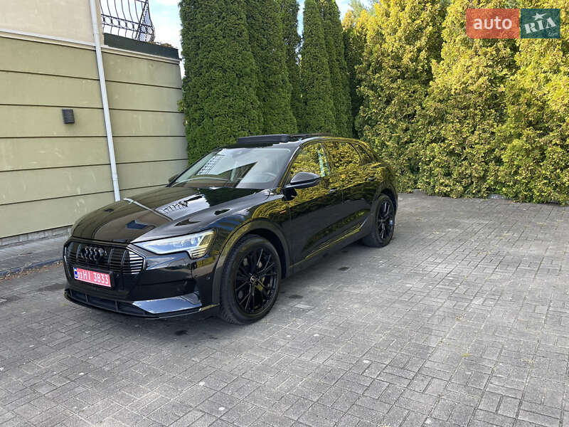 Позашляховик / Кросовер Audi e-tron 2023 в Львові