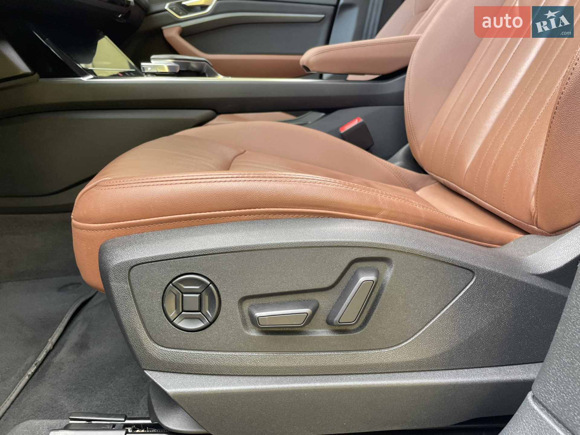 2022 Audi e-tron - мініатюра 32