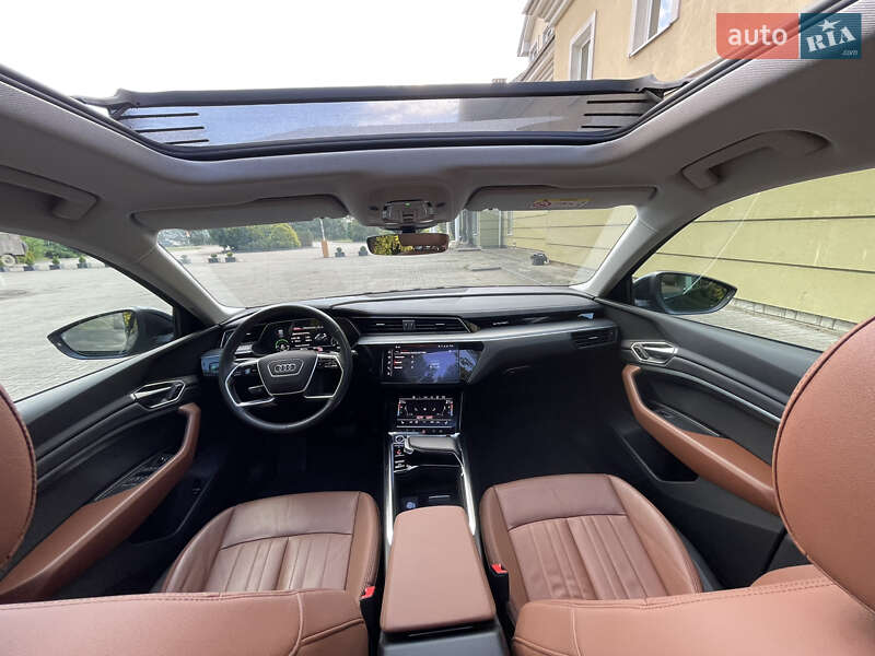 Позашляховик / Кросовер Audi e-tron 2023 в Львові