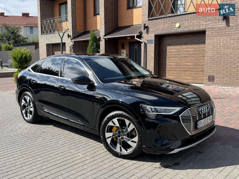 Внедорожник / Кроссовер Audi e-tron 2021 в Хмельницком