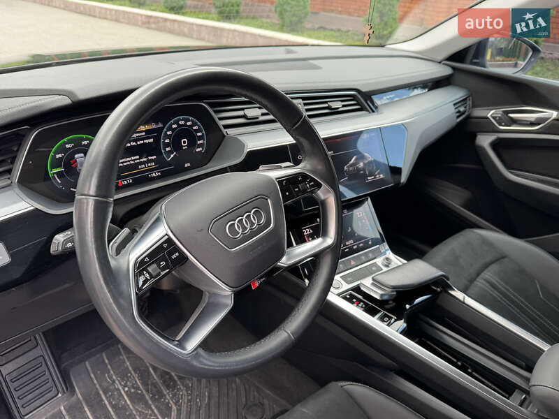 Внедорожник / Кроссовер Audi e-tron 2021 в Хмельницком