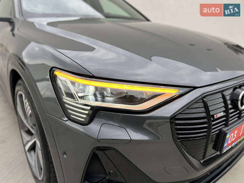 Позашляховик / Кросовер Audi e-tron 2021 в Луцьку