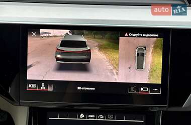 Внедорожник / Кроссовер Audi e-tron 2021 в 