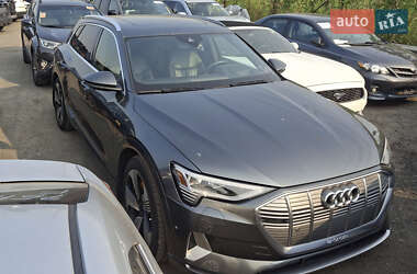 Audi e-tron 2019