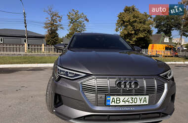 Внедорожник / Кроссовер Audi e-tron 2019 в 