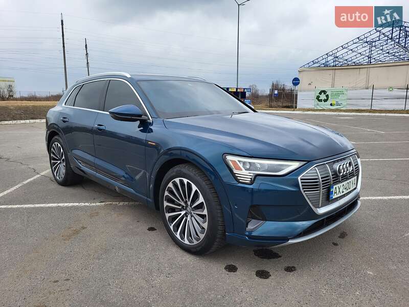 Audi e-tron 2019