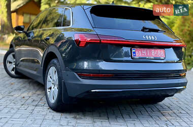 Внедорожник / Кроссовер Audi e-tron 2019 в 