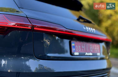 Внедорожник / Кроссовер Audi e-tron 2019 в 