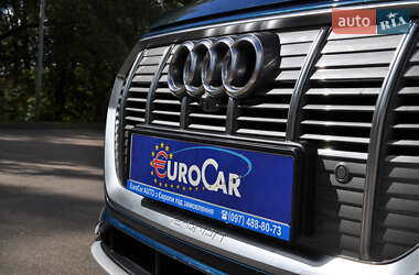 Позашляховик / Кросовер Audi e-tron 2019 в 