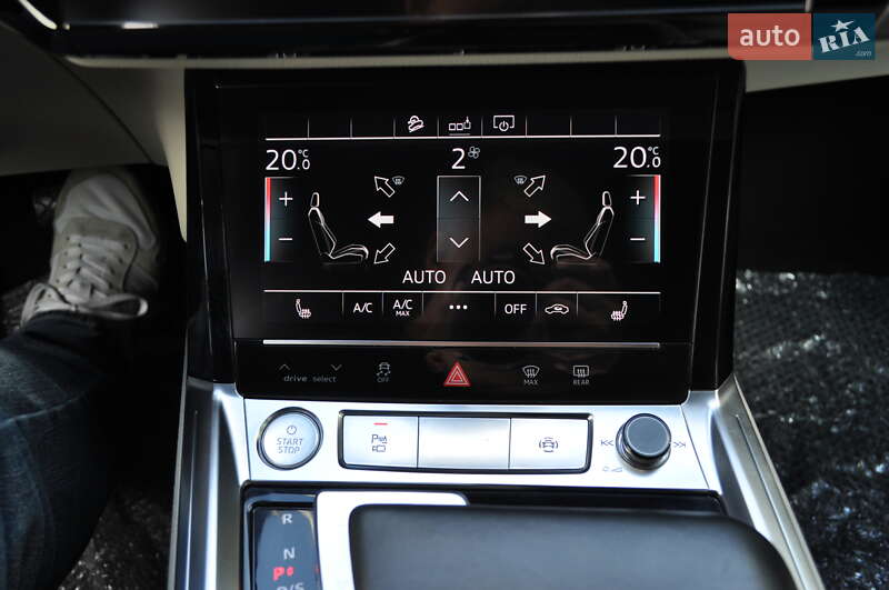 Внедорожник / Кроссовер Audi e-tron 2019 в Киеве