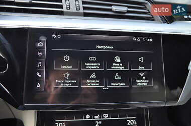 Позашляховик / Кросовер Audi e-tron 2019 в 