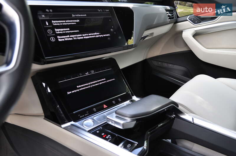 Внедорожник / Кроссовер Audi e-tron 2019 в Киеве