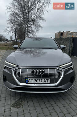 Внедорожник / Кроссовер Audi e-tron 2019 в 