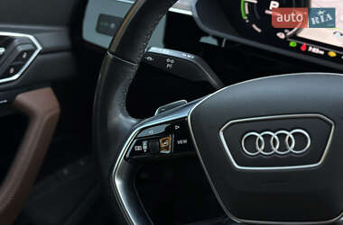 Внедорожник / Кроссовер Audi e-tron 2022 в 