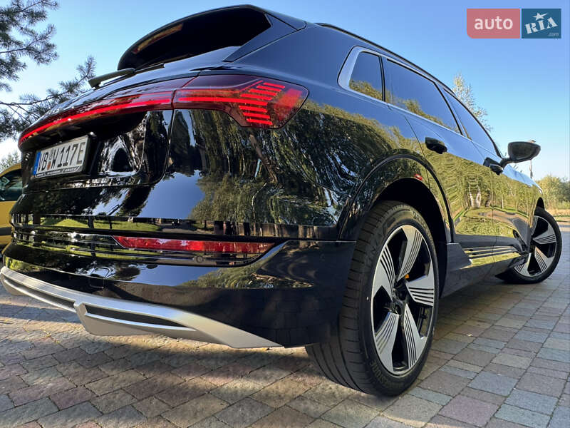 Позашляховик / Кросовер Audi e-tron 2020 в Дрогобичі