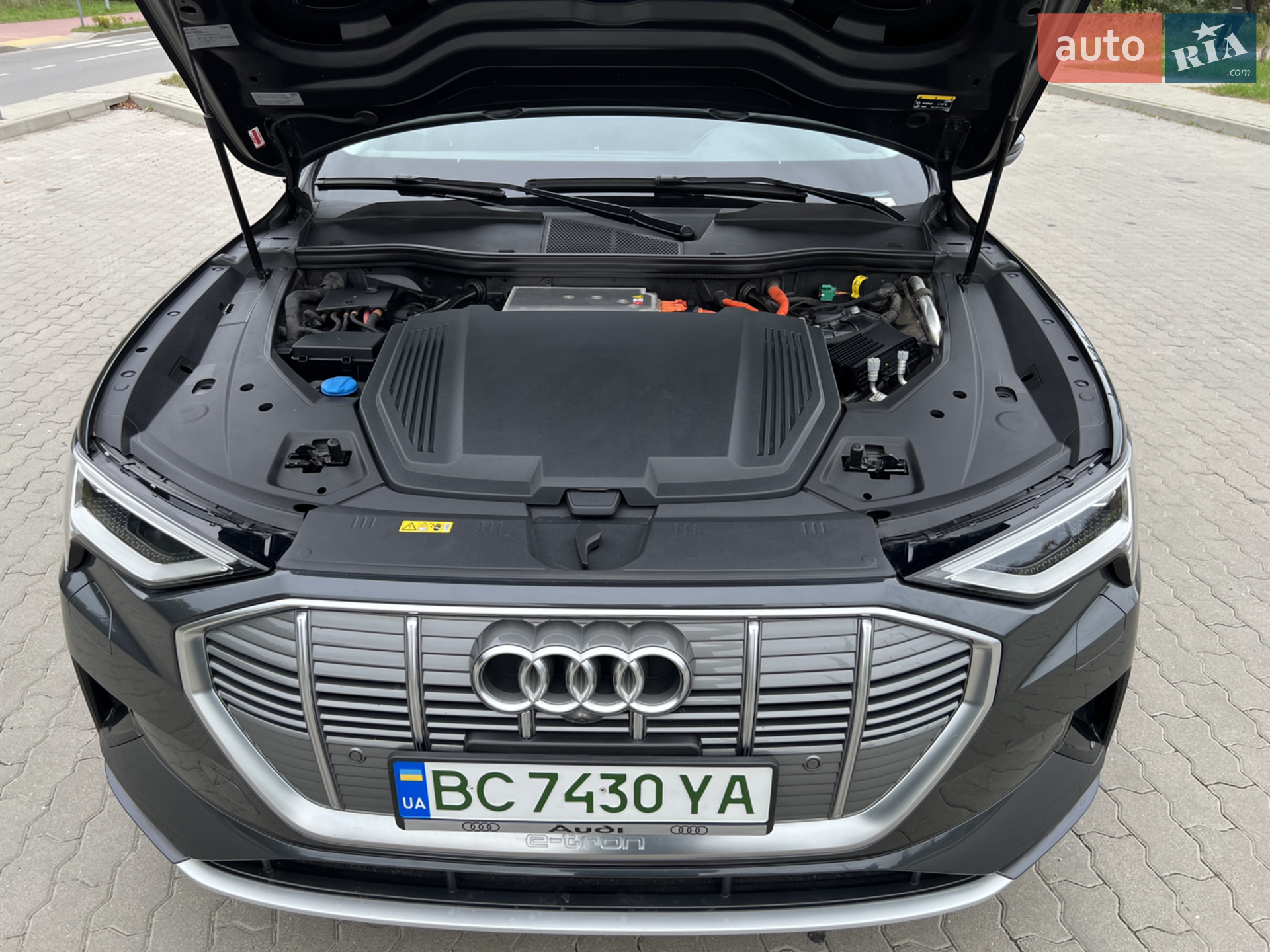 2019 Audi e-tron - мініатюра 13