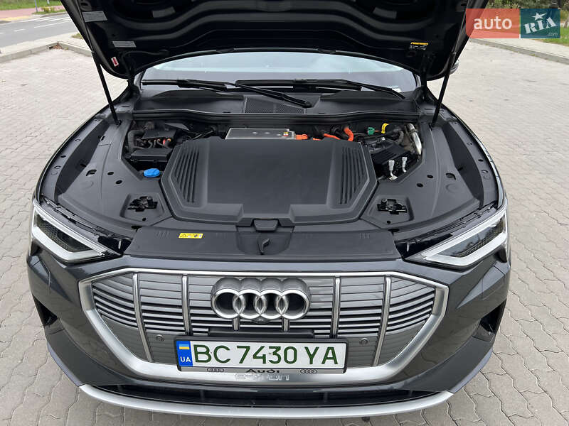 Внедорожник / Кроссовер Audi e-tron 2019 в Львове