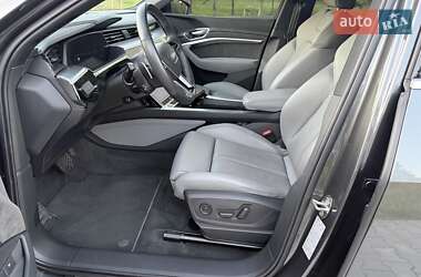 Внедорожник / Кроссовер Audi e-tron 2021 в 