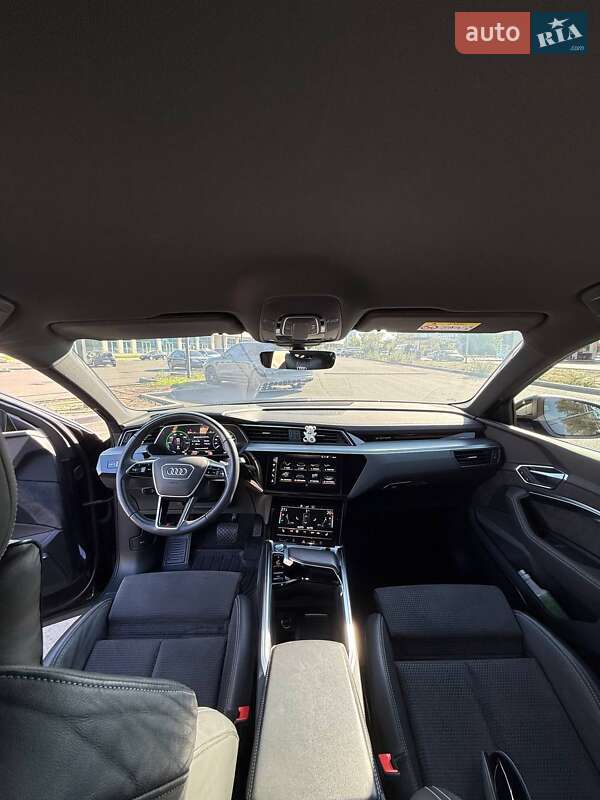 Позашляховик / Кросовер Audi e-tron 2020 в Дніпрі