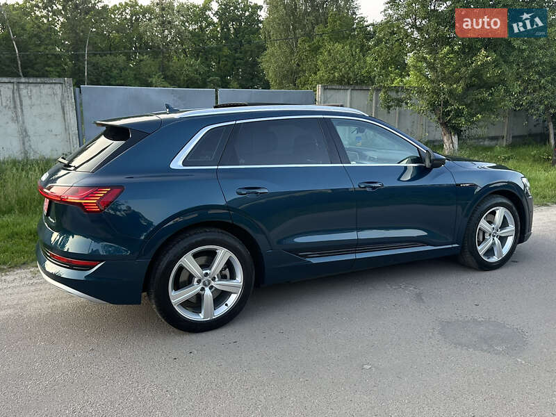 Внедорожник / Кроссовер Audi e-tron 2019 в Ровно фото 9 Внедорожник / Кроссовер Audi e-tron 2019 в Ровно