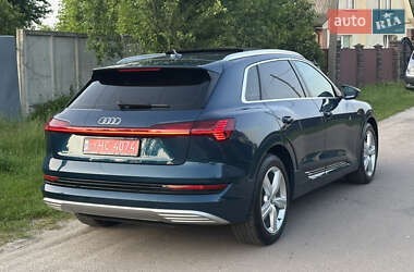 Позашляховик / Кросовер Audi e-tron 2019 в 