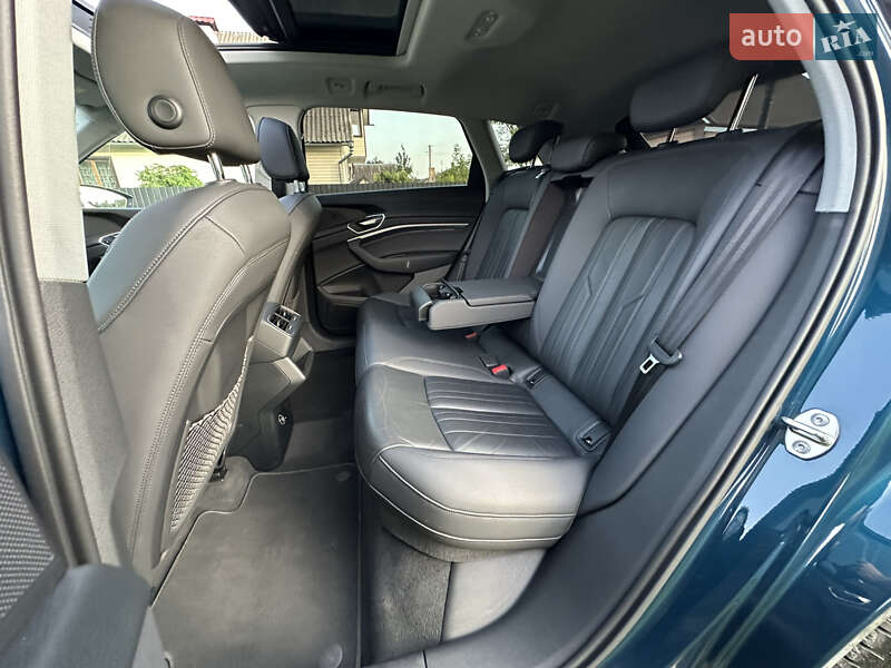 Внедорожник / Кроссовер Audi e-tron 2019 в Ровно фото 44 Внедорожник / Кроссовер Audi e-tron 2019 в Ровно