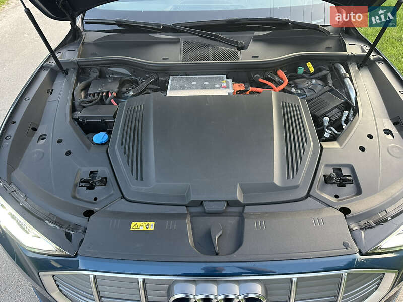 Внедорожник / Кроссовер Audi e-tron 2019 в Ровно фото 80 Внедорожник / Кроссовер Audi e-tron 2019 в Ровно