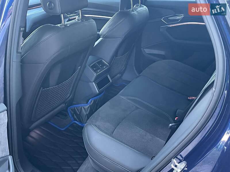 Внедорожник / Кроссовер Audi e-tron 2021 в Киеве фото 28 Внедорожник / Кроссовер Audi e-tron 2021 в Киеве
