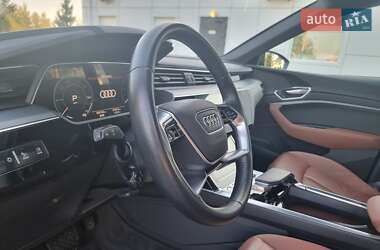 Позашляховик / Кросовер Audi e-tron 2020 в 