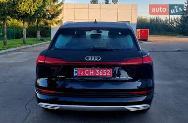 Позашляховик / Кросовер Audi e-tron 2020 в 