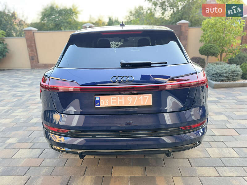 Внедорожник / Кроссовер Audi e-tron 2022 в Черновцах
