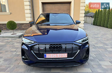 Внедорожник / Кроссовер Audi e-tron 2022 в 