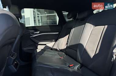 Внедорожник / Кроссовер Audi e-tron 2020 в 