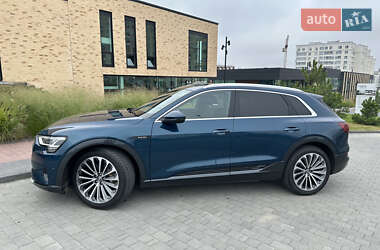Позашляховик / Кросовер Audi e-tron 2020 в 