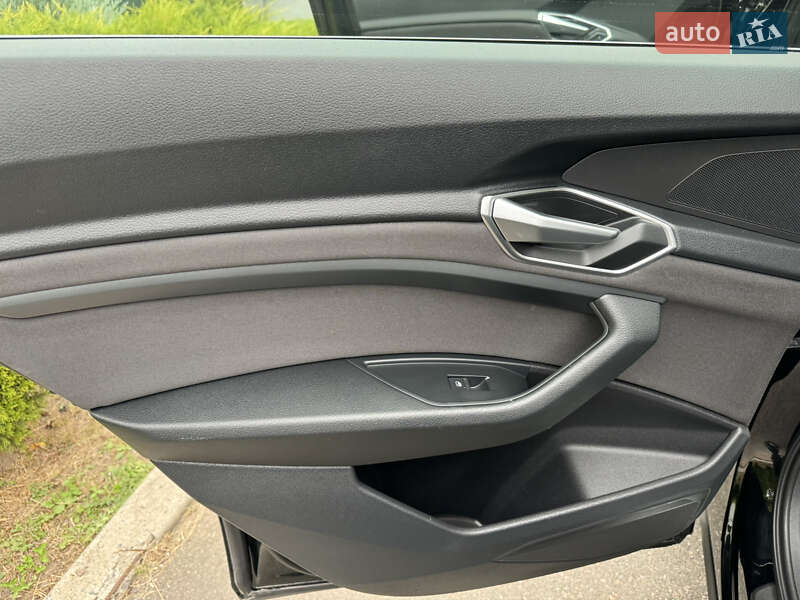 Внедорожник / Кроссовер Audi e-tron 2021 в Харькове фото 34 Внедорожник / Кроссовер Audi e-tron 2021 в Харькове