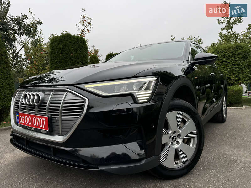 Audi e-tron 2021