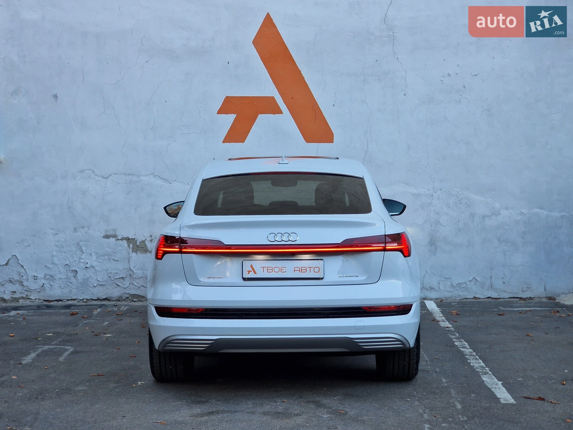 2020 Audi e-tron - мініатюра 37